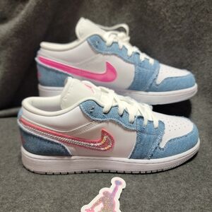 Nike Air Jordan 1 Low SE (GS) "Denim Sequin" 6.5Y